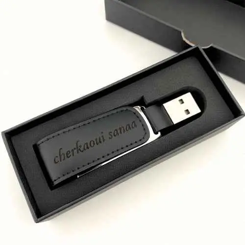 Clé USB en Cuir Personnalisée