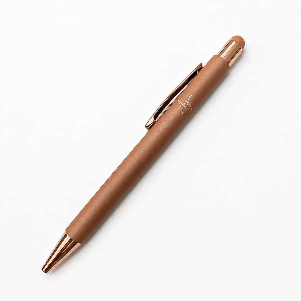 Stylo Élégant Marron Gravé – Finition Dorée