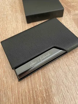 Porte-cartes noir élégant personnalisé vue 3