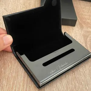 Porte-cartes noir élégant personnalisé vue 2