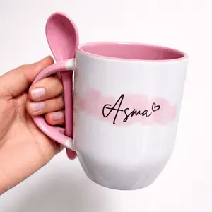 Tasse Rose Personnalisée avec Cuillère vue 2